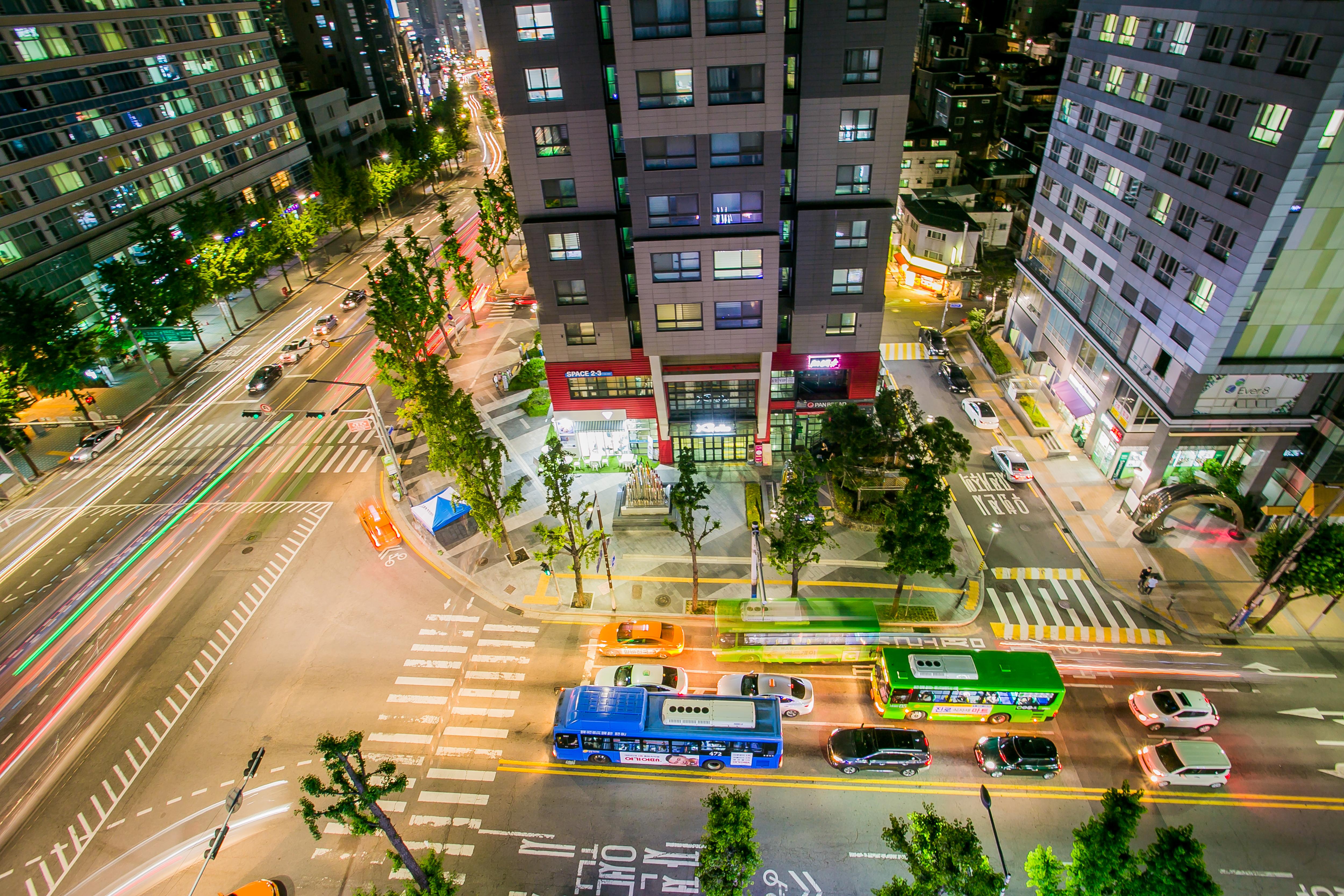 H Avenue Hotel Idae Shinchon Сеул Екстериор снимка