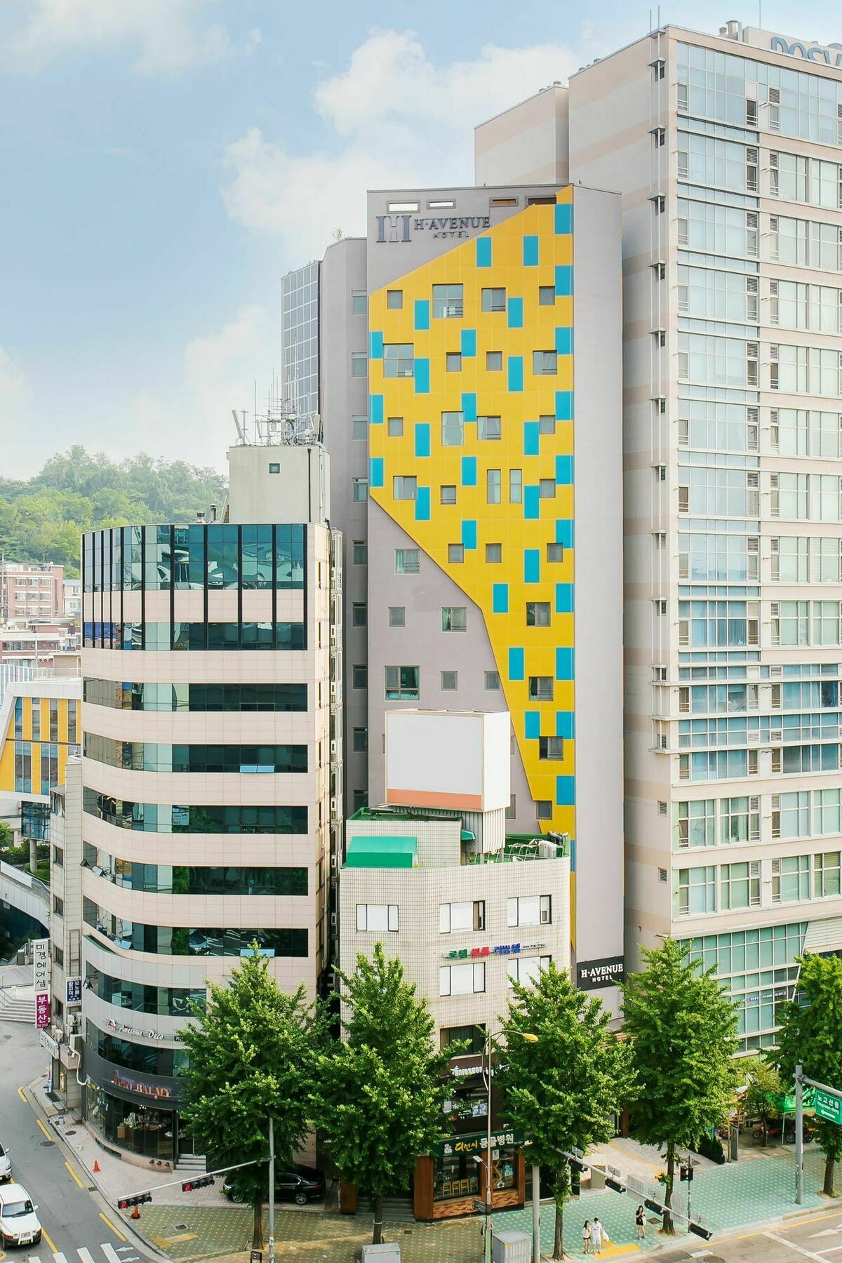 H Avenue Hotel Idae Shinchon Сеул Екстериор снимка